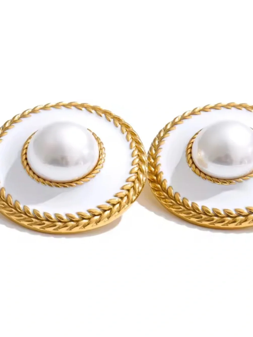 Luxury Gold Medallion Necklace Earrings Set
